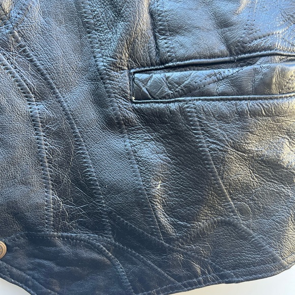 Leather Motorcycle Vest - Picture 4 of 8